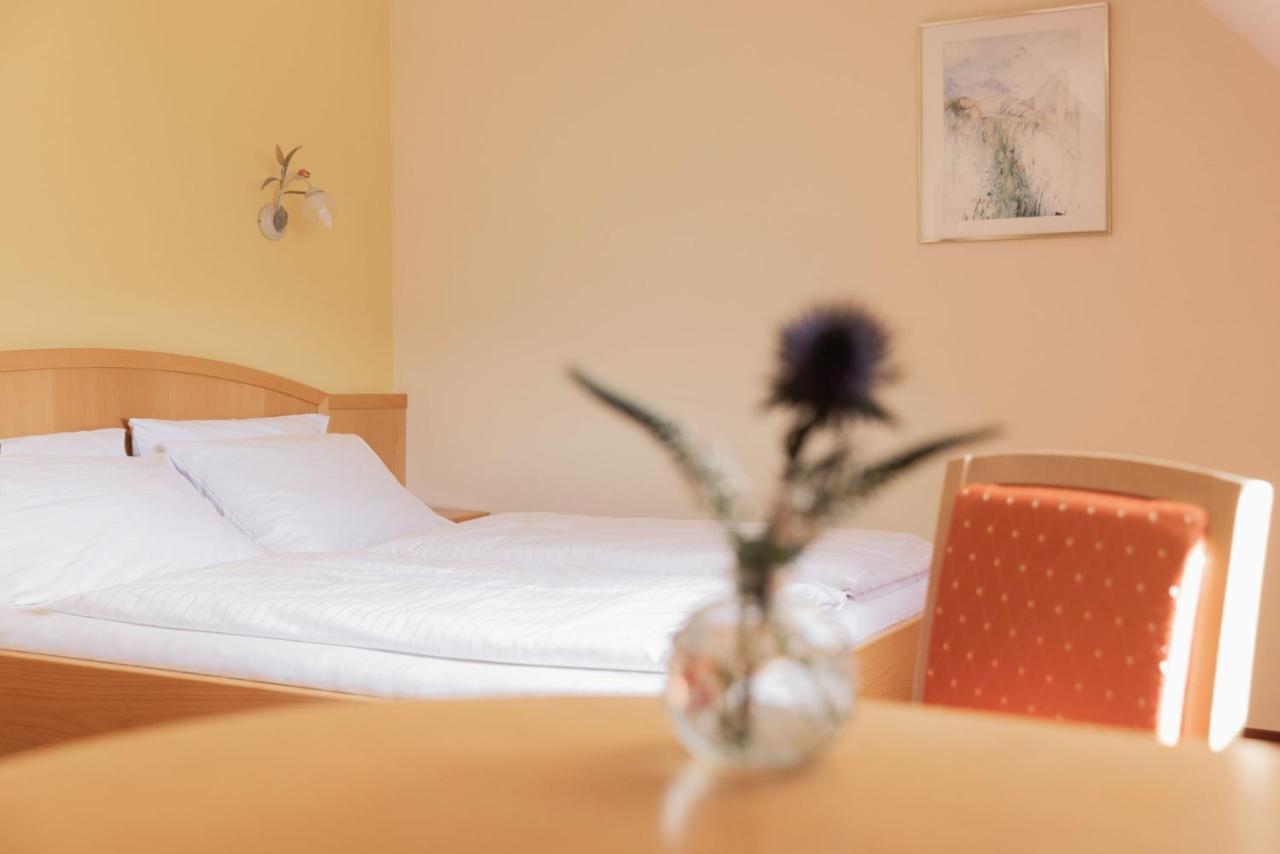 Hotel Weissenstein Sankt Michael im Lungau Bagian luar foto